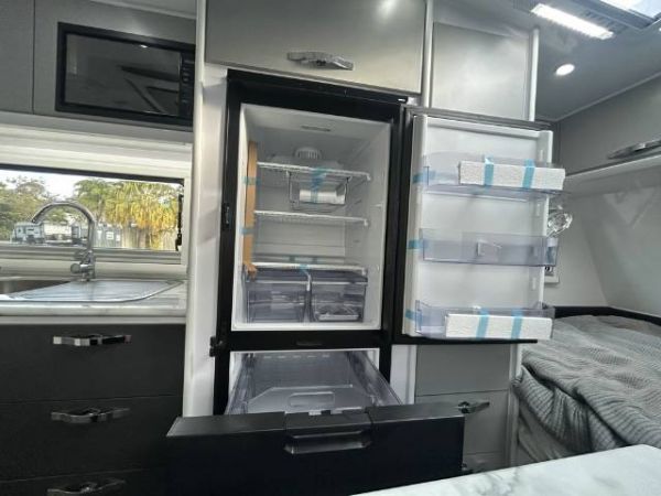 2025 Snowyriver Srt18F Caravan SRT18F image