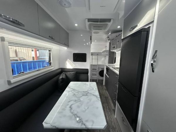 2025 Snowyriver Srt18F Caravan SRT18F image