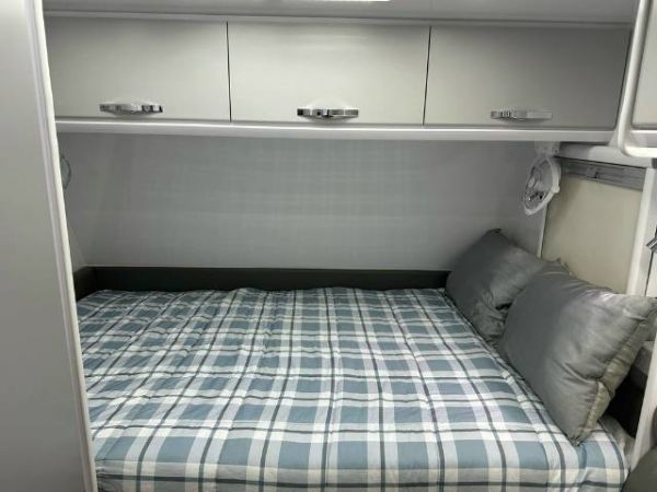 2024 Snowy River Srt18F Family Off Road Caravan DOUBLE BUNK image