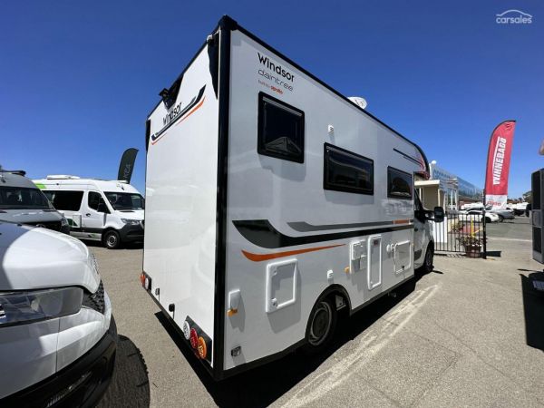 2024 Windsor Daintree image