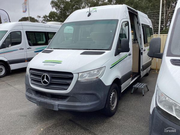 2022 Kea Nomad M700 3 Berth image