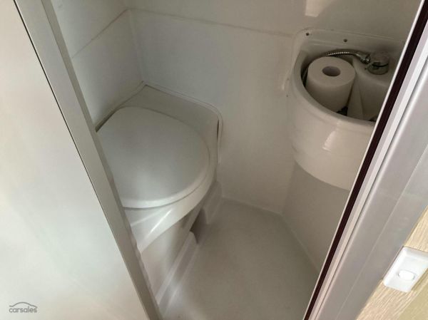 2022 Kea Nomad M700 3 Berth image