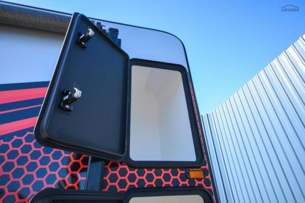 2025 Design RV Crx V5-3 image