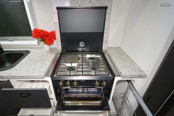 2025 Design RV Crx V5-3 image