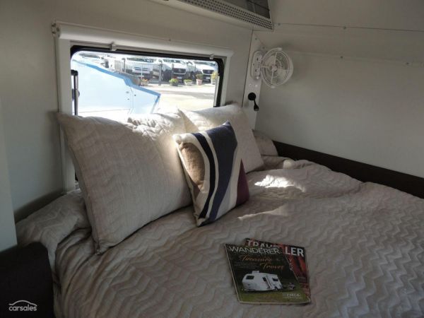 2023 Pioneer Campers Verve E/W image