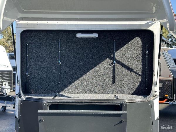 2023 Pioneer Campers Verve E/W image