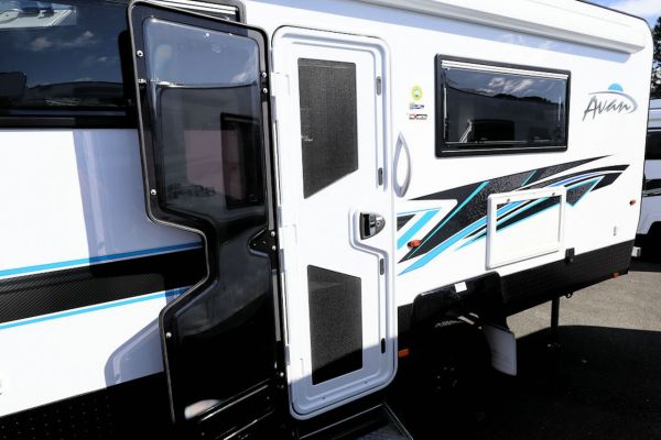 2025 Avan Aspire Caravan 555-1 image