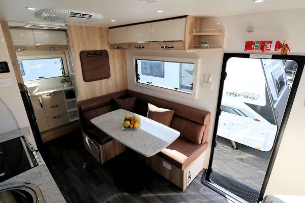 2025 Avan Aspire Caravan 555-1 image