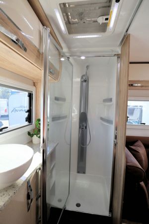 2025 Avan Aspire Caravan 555-1 image