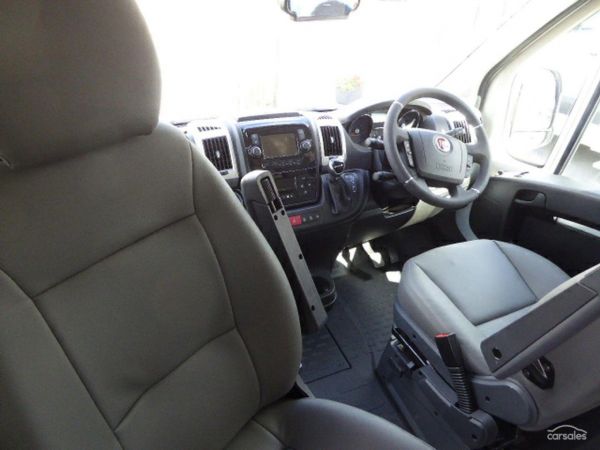 2024 Windsor Simpson image