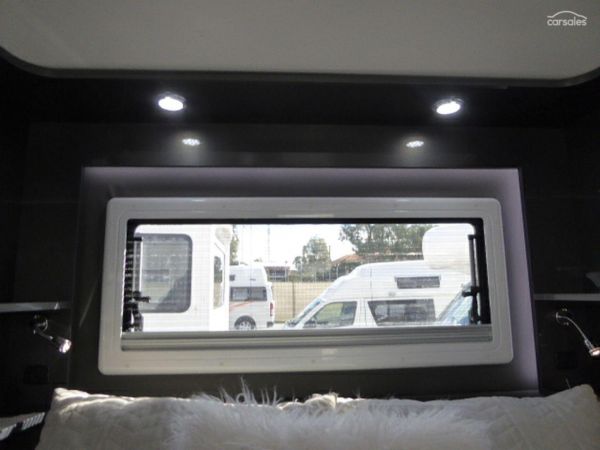 2024 Windsor Simpson image