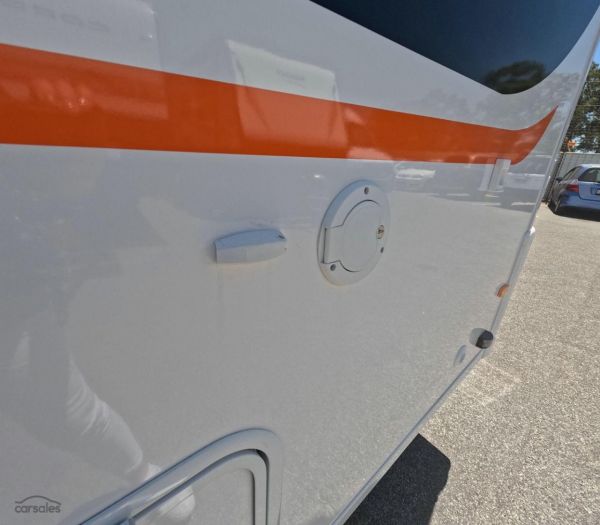 2024 Windsor Simpson image