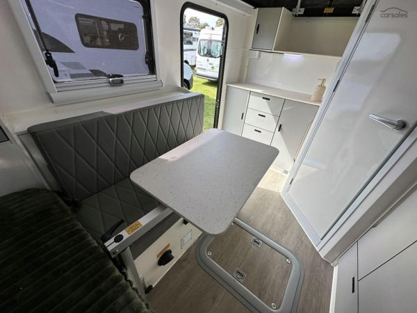 2025 Windsor Rapid 13 image