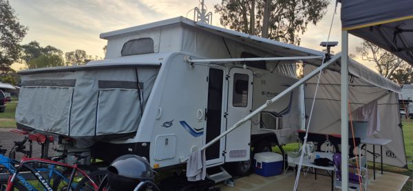2016 Jayco 17.56-2 Expanda Expander image