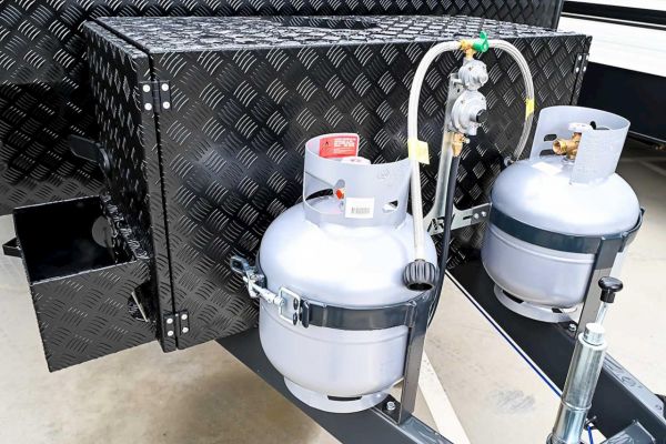 2025 Design RV Crx V5.3 Caravan image