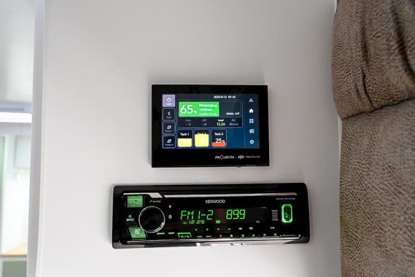 2025 Design RV Crx V5.3 Caravan image