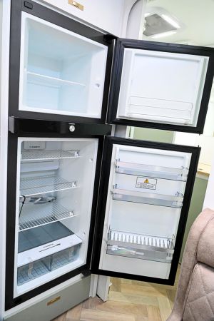 2025 Design RV Crx V5.3 Caravan image