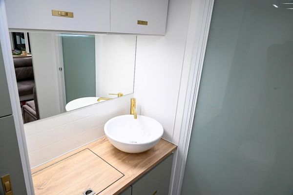 2025 Design RV Crx V5.3 Caravan image