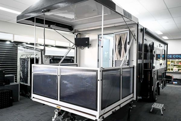 2025 Royal Flair Piazza 16'6-1 CARAVANS image