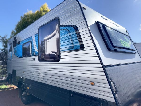 2018 Coromal ELEMENT Caravan image
