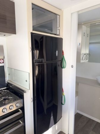 2018 Coromal ELEMENT Caravan image