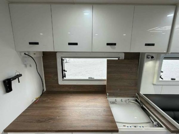2021 Network RV Terrain Tuff Off Road Caravan CENTRE ENSUITE image