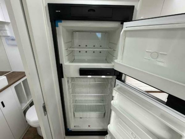 2021 Network RV Terrain Tuff Off Road Caravan CENTRE ENSUITE image