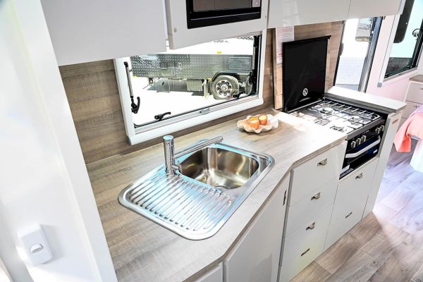 2025 Design RV Getaway V7.7 Caravan image