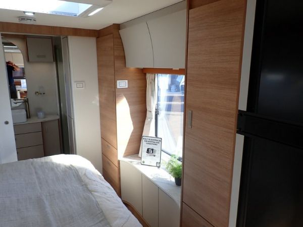 2025 Jayco Silverline Caravan 21.65-3.OB.SL-MY25 image