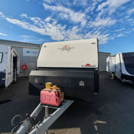 2015 Sunland Patriot Caravan SE image