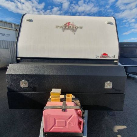 2015 Sunland Patriot Caravan SE image