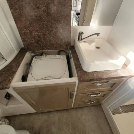 2015 Sunland Patriot Caravan SE image