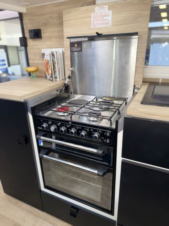 2023 Masterpiece Optimum Extreme Offroad Caravan image