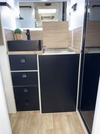 2023 Masterpiece Optimum Extreme Offroad Caravan image