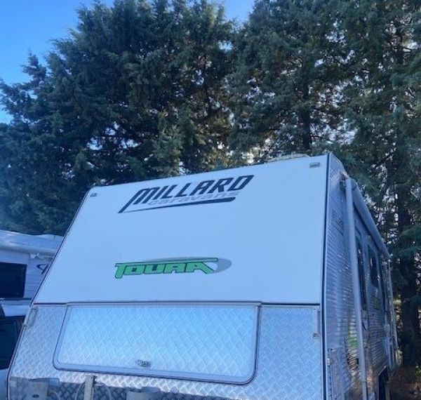2017 Millard TOURA Caravan image