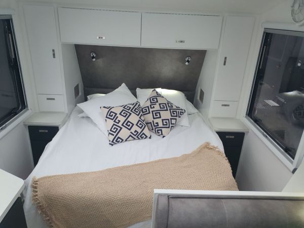 2025 Design RV Crx Semi Offroad Off Road Caravan V1.1 - 18'8 image