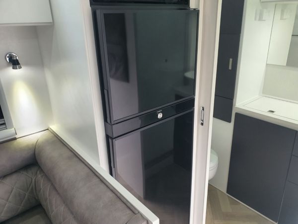 2025 Design RV Crx Semi Offroad Off Road Caravan V1.1 - 18'8 image