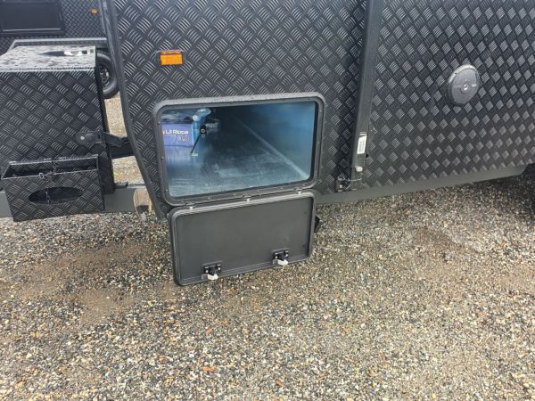 2025 Design RV Crx Semi Offroad Off Road Caravan V5-2  20'6 image