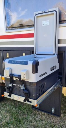 2017 Complete Campsite Exodus 16 Hybrid Caravan image