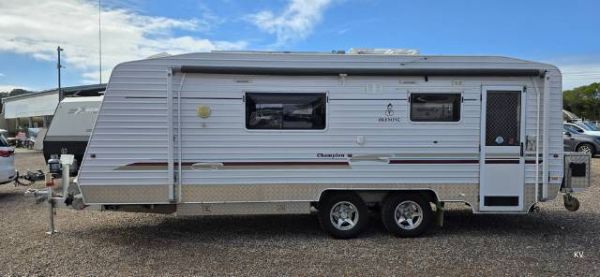 2007 Olympic Champion Caravan single beds image