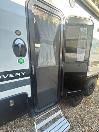 2025 Jayco Discovery Caravan 19.61-3.OB.DY-MY25 image