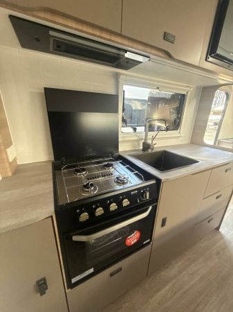 2025 Jayco Discovery Caravan 19.61-3.OB.DY-MY25 image