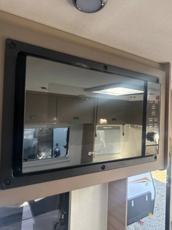 2025 Jayco Discovery Caravan 19.61-3.OB.DY-MY25 image