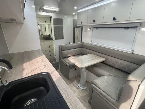 2022 Essential Grant Cruiser Caravan image