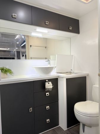 **** Reduced Price *** 2023 Design RV Forerunner Caravan image