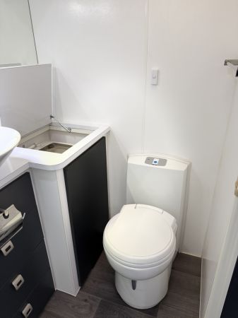 **** Reduced Price *** 2023 Design RV Forerunner Caravan image