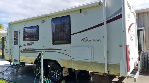 2011 Jayco STERLING Caravan image