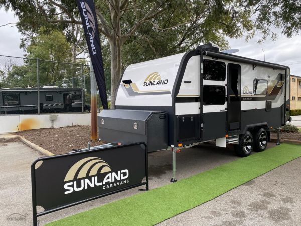 2025 Sunland 19.6" BLUE HEALER image