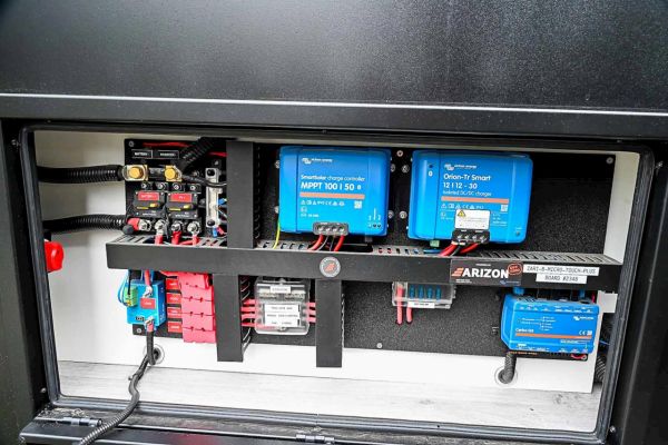 2025 Royal Flair Razor Xt 17'6-1 Caravan image