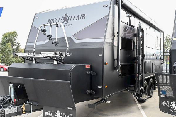 2025 Royal Flair Family Flair 19'6-2 Caravan image